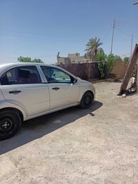 للبيع افيو ١٤ كير ومحرك ومقدم وكهربائيات ع شرط بيه تجيه مصبوغه عام سنو...