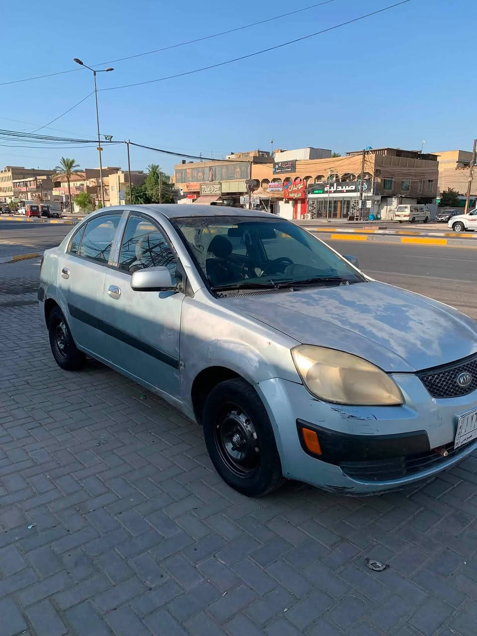 السلام عليكم كيه ريو 2006 سياره يرادلها ترتيب مكينه 1600 تبريد ثلج سياره خير من الله وارد أمريكي ضربتها فقط جاملغ خلفي الأيمن  مكاني بغداد الحسينيه الراشديه ***********تحويل ثاني يوم سعر 42 وبيها مجال بسيط
