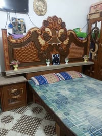 غرفة خشب • نضيفه • ناصريه