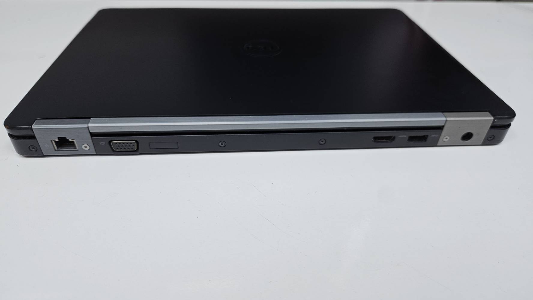 ديل E5470 • رام 8جيجا • SSD 256GB