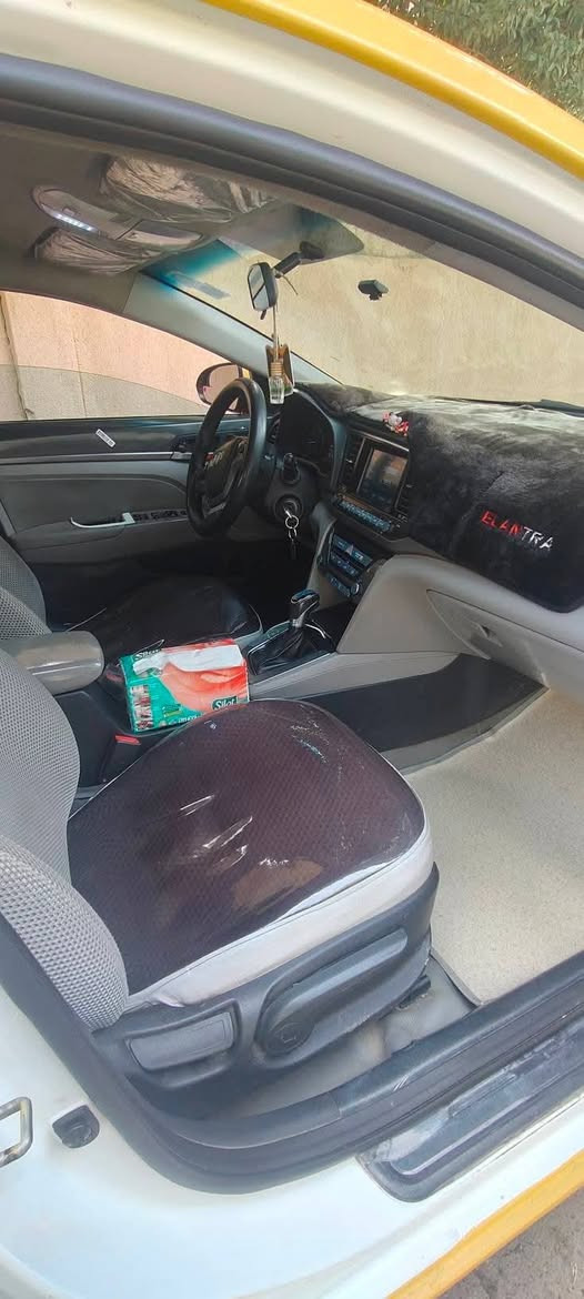 النترا 2017
محرك مفتوح مقفل رواجز 
ضربه بالبجم معدله بارد 
وبيها مكانين بارد 
رقم بغداد 
منضومه غاز 
السعر 120
مكاني الموصل حي السكر 
*********** واتساب
