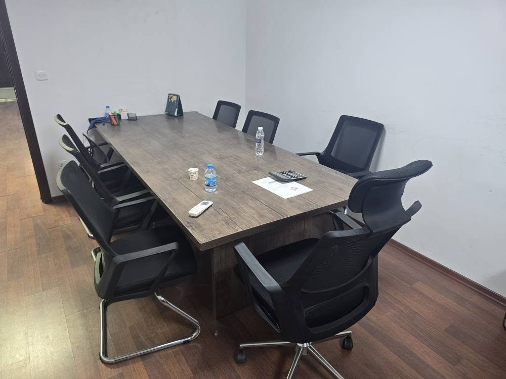 Office furniture very good condition for sale
*********** أربيل, العراق
