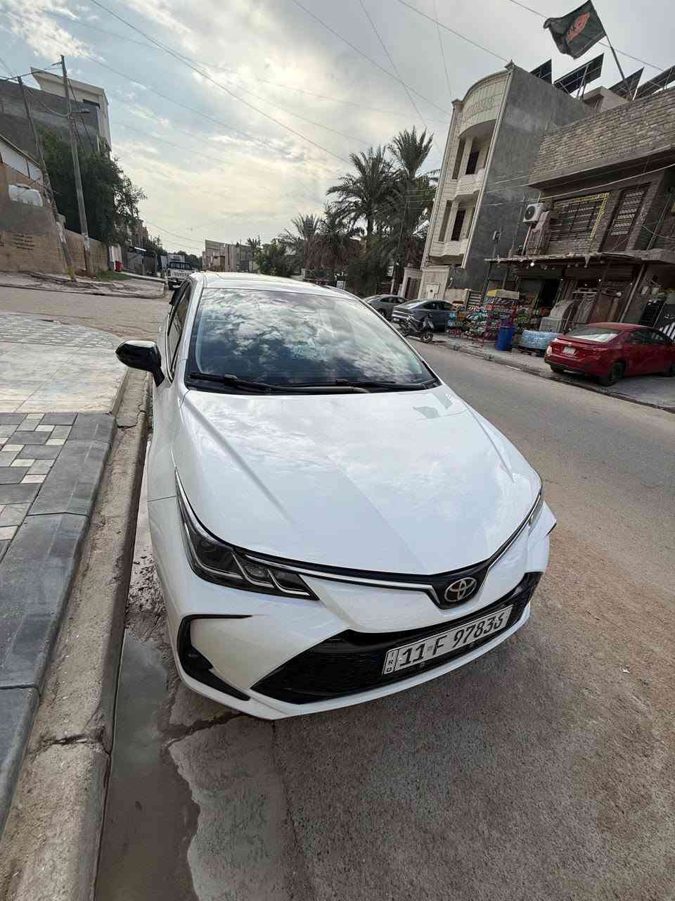 كورلا شكل خليجي هايبرد موديل ٢٥ 
سياره جديده ماشيه ١١ ألف بعدها وكالة 
وبانزينه كل محسن ودهن مالته كل من شركه 
تيوته إلي عل سريع محمد قاسم وعندي وصولات 
دهن كل ٥٠٠٠ ابدله و سياره بسمي تحويل ثاني يوم 
سعره ١٦٠ ورقه 
ومكاني كاظمية 
رقمي ***********
