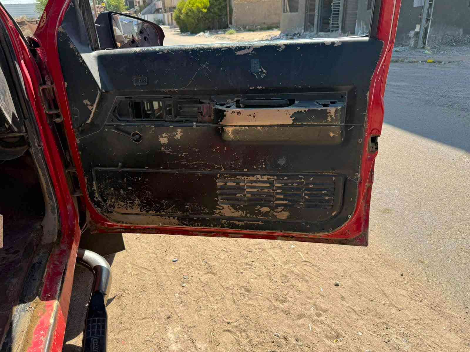 شوفرليت بيكب موديل 1990 ثمانيه برغي فحل محرك 350 ثمانيه سلندر كابريتر كير 400 اوتماتيك تعليك كفاله كير ومكينه كشرها كله بلادي السعر 35 ***********
