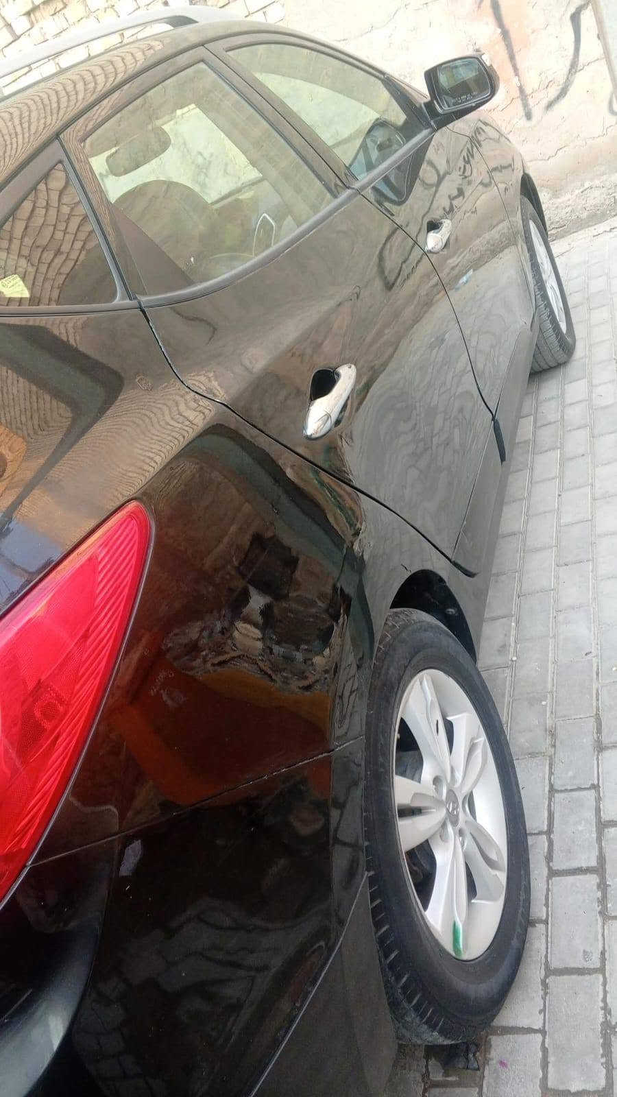 سلام عليكم توسان موديل 2013 بيها قطعتين و بعض الاماكن بيهن صبغ...مكينه و تبريد و كير خير من الله تايرات نظيفة سيارة جاهزة و السيارة باسمي ثاني يوم احولك السنوية تخلص ب2030 السعر 110
للتواصل ***********
