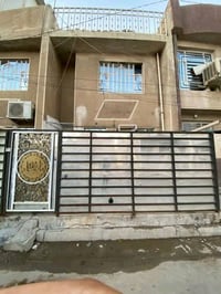 الثعالبه الاولى العشر آلاف • مشتمل • ٥٠م