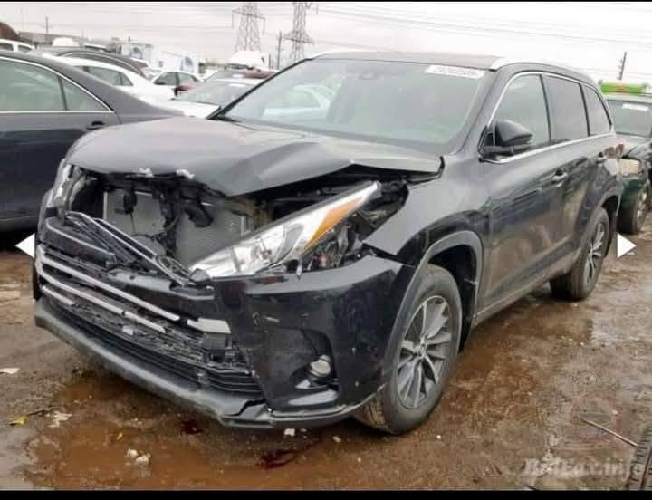 هايلاندر XLE • ٣.٥ V6 • بأسمي
