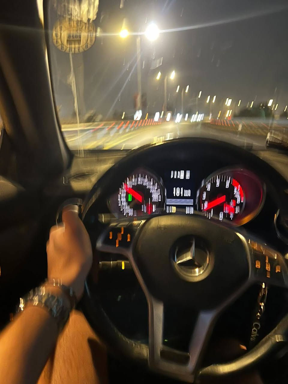 slk 2013
وارد الماني 

ماشيه 53.000 km

مكفوله 

كير مكينه كفاله 

رقم شمالي 

للاستفسار مراسله واتساب او الاتصال على الرقم

***********
