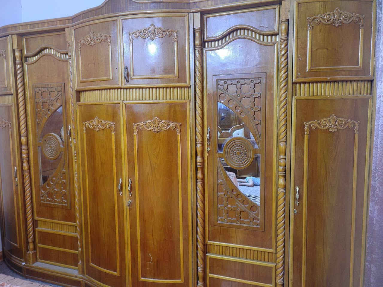 غرفه اخشاب للبيع
السعر مليون و٢٠٠ الف وبيها مجال
العنوان الشوملي
الاتصال 
***********
