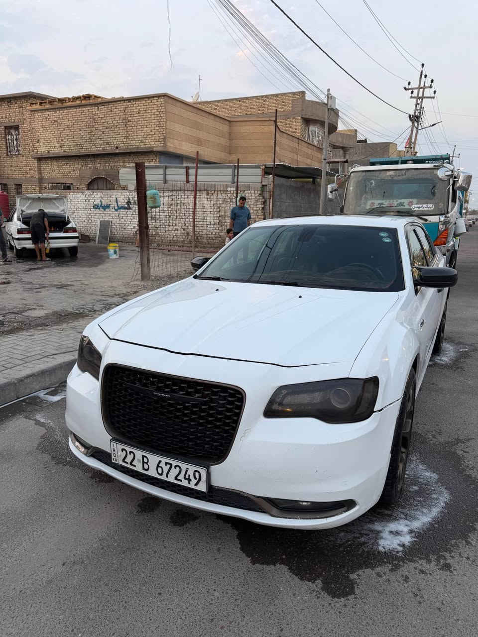 للبيع أوباما موديل 2016  ، gold S 300 خليجية كامل مواصفات ما عدا الرادار وبأسمي سنوية تحويل ثاني يوم رقم اربيل ماشية 190 km  لون ابيض  السيارة جديدة بمعنى الكلمة السيارة 
بيها قطعتين  باب السايق و الوراها تبديل فقط بدون صبغ باب
بلادي نفس اللون  وبارد و سحب كارت في المدكر الامامي الايسر وبارد في جزء من الباب الخلفي الايسر 
و باب الجنطة مصبوغ فقط  السعر 200$ ورقة 
*********** البصرة, العراق
