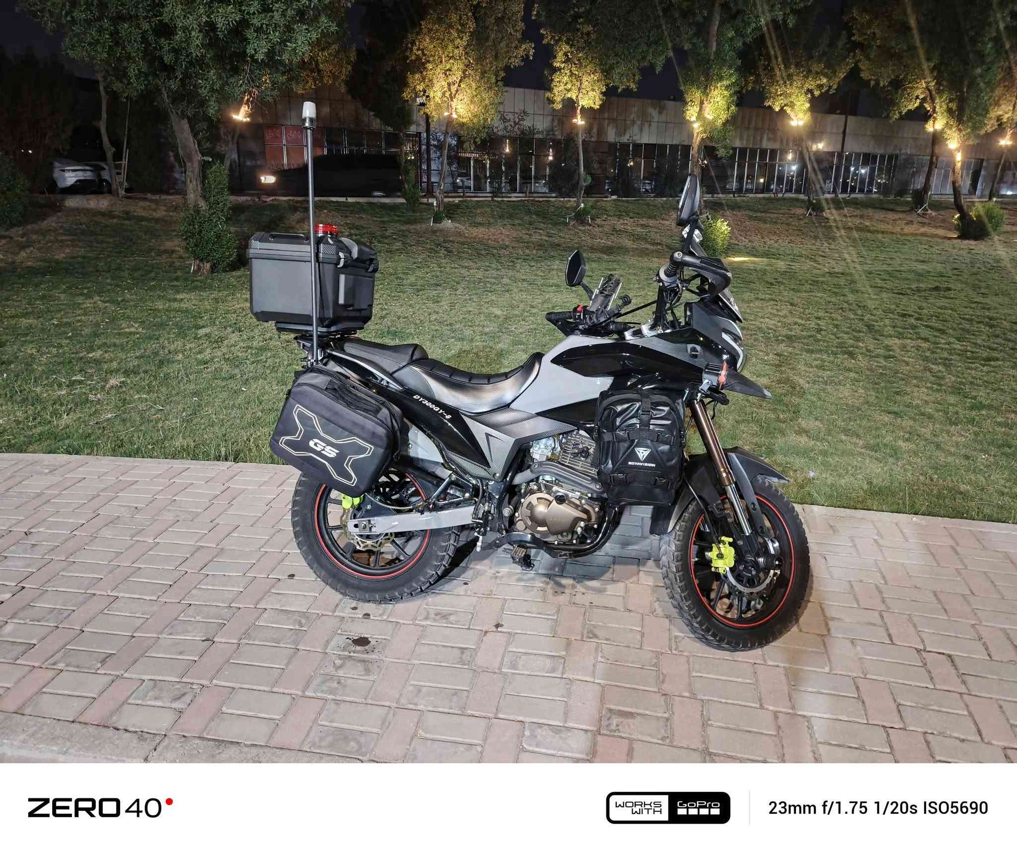 ***********

نص مكتوب في الصور:
- ZERO 40° WORKS WITH GoPro 23mm f/1.75 1/20s ISO8690
- ZERO40° WORKS WITH GoPro 23mm f/1.75 1/20s ISO7218
- ZERO 40° WORKS WITH GoPro 23mm f/1.75 1/25s IS06781
- ZERO40° WORKS WITH GoPro 23mm f/1.75 1/20s ISO5690