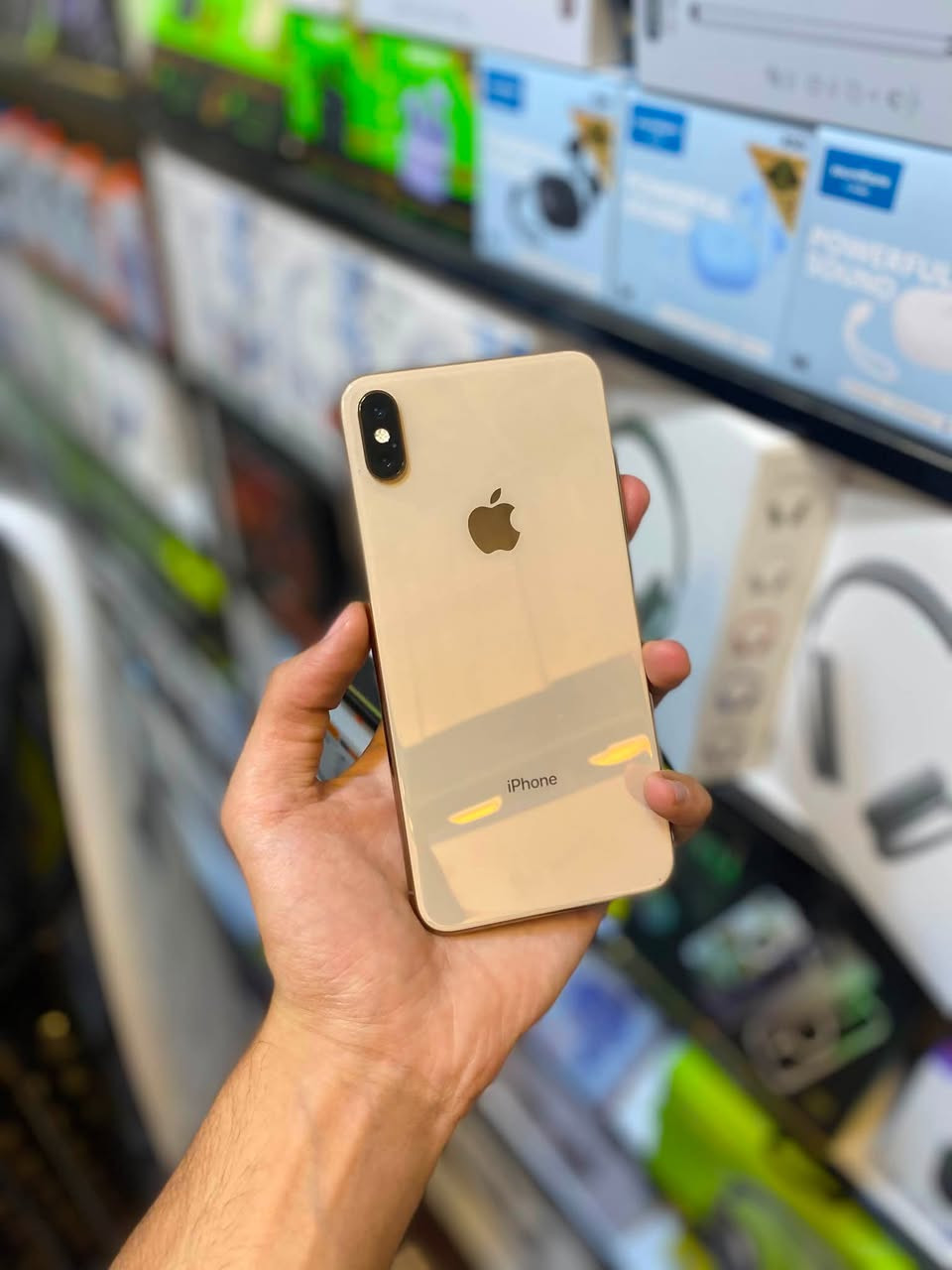 ايفون اكس ماكس (🥇 ذاكره 512 ركز 512 نص تيره🥇) بطاريه 75 بلاديه جهاز كفاله عامه ممفتوح وتربروف بعده بحاله الوكاله مع ضمان عنوان المحل بغداد رحمانيه الجعيفر سعره (260) قفل بدون اي عمله للتواصل علرقم ***********
