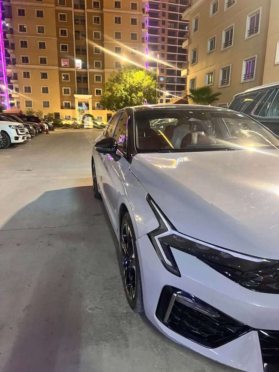 اللون اسمنتي
الموديل 24
لد امامي متغيير 
سنوية باسمي
رقم بغداد 
ماشية 51 الف
السعر 165 

***********
