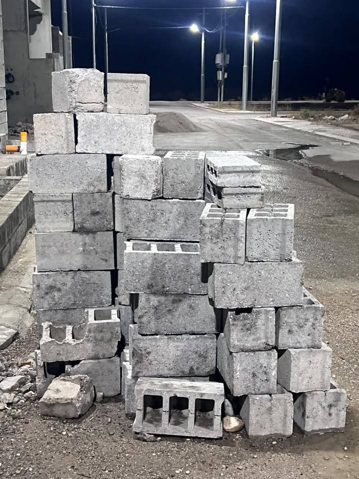 بلوك • ٢٠٠ قطعة • خانقين
