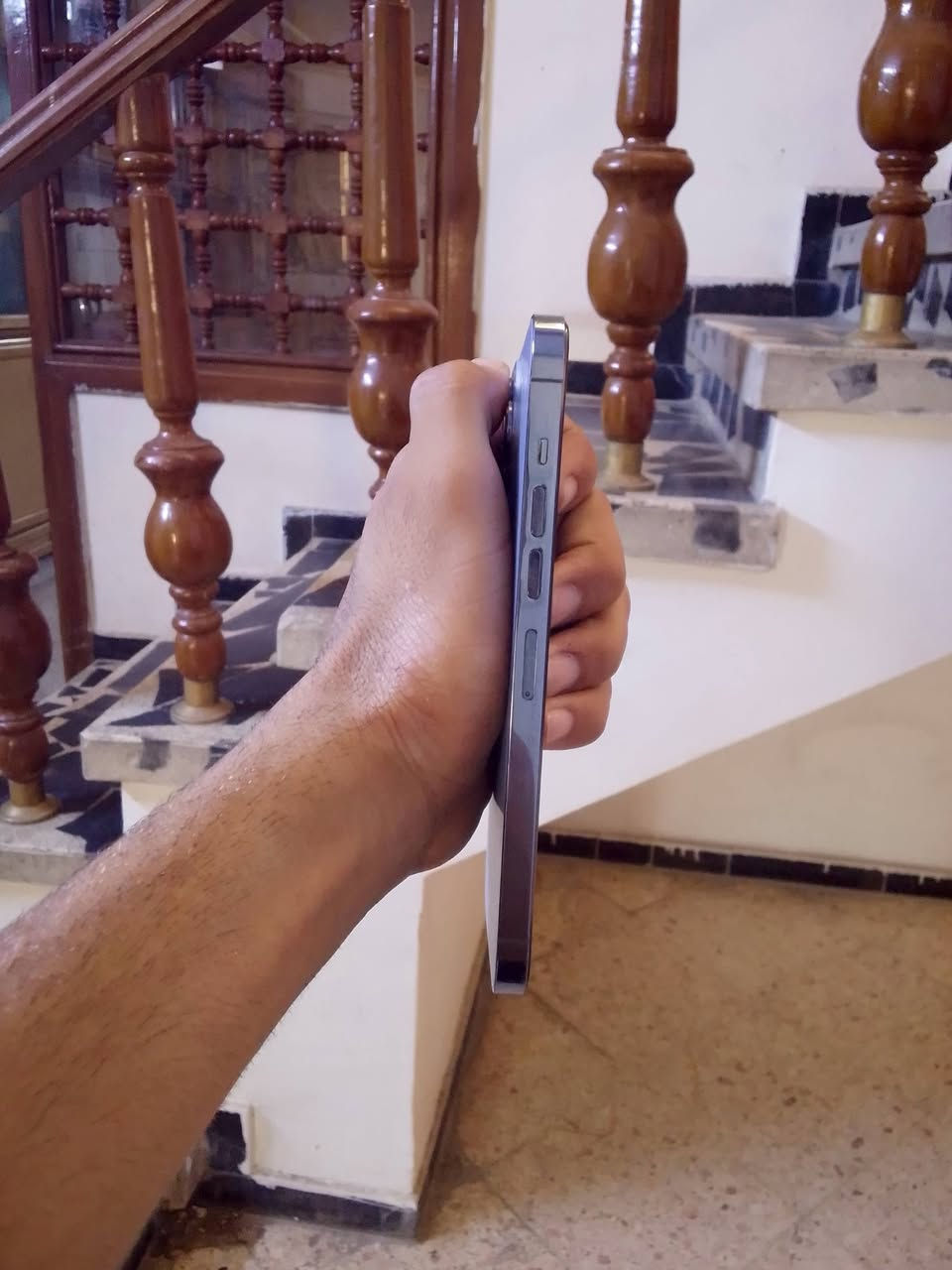 السلام عليكم ايفون ١٣برو ماكس ماستر  ذاكرة ٢٥٦ بطارية ٩٣ بلادي مكفول بي بس ها الفطرور بالضهر العنوان بغداد كرادة   السعر 660 وبي مجال هذا رقمي بس واتساب وصيد *********** ماموجود عل فيس
