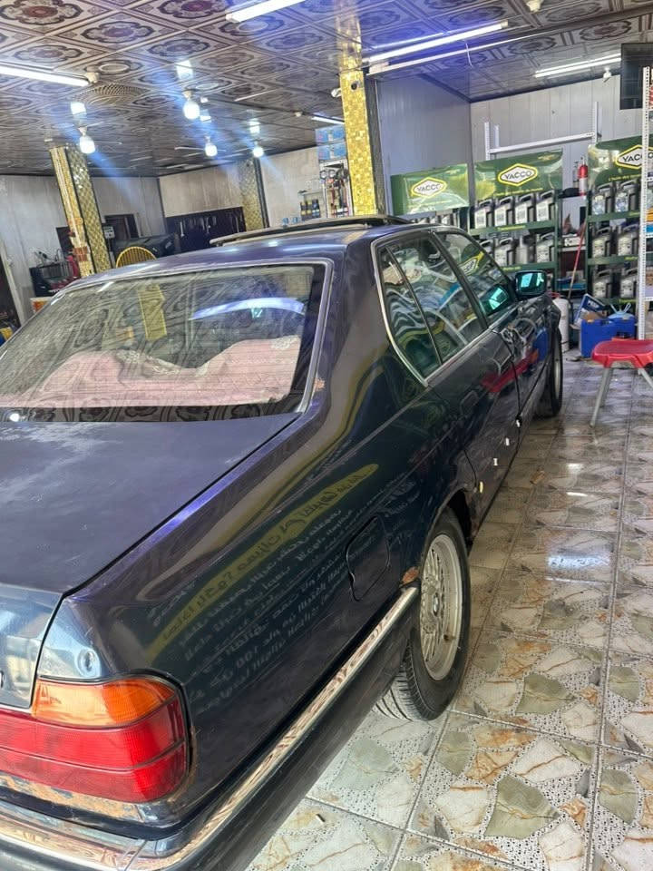 🔥 BMW 730i V8 للبيع 🔥
⛽️ شادّة منظومة غاز
🛋️ كشنات جلد
⚡️ تحكم كشن كهربائي
❄️ تبريد شغال وثلج
🔧 حدادية جديدة ونظيفة
💪 محرك وكير سليمات و مكفولات

📌 النواقص:

* جعمقة
* تحتاج صبغ وسمكرة للكشر

💰 السعر: 35 ورقة
🔒 قفل قفل قفل

السيارة واضحة وصريحة، والجاد يجي يفحصها بنفسه.

للاستفسار ***********
