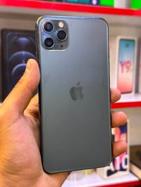 آيفون ١١ برو ماكس • ٢٥٦ • بطارية ١٠٠