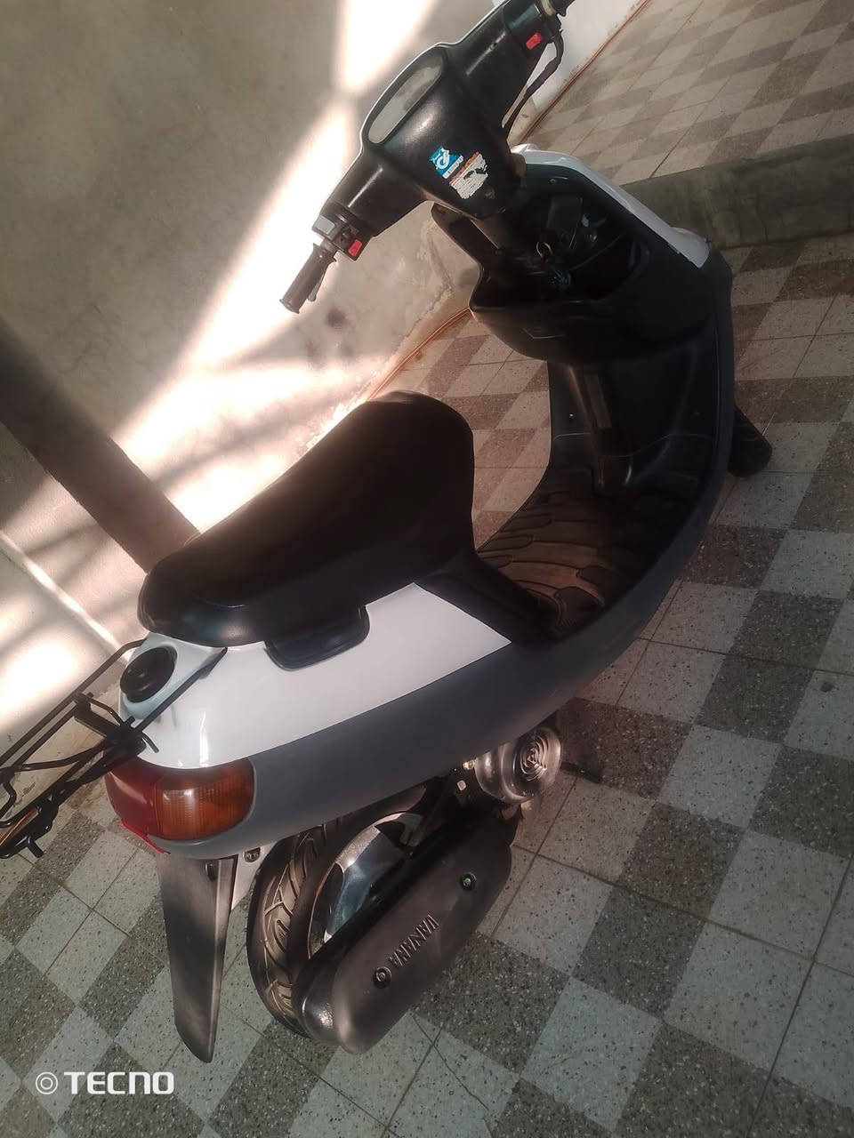 للبيع بطه موديل 2003 السعر
350 رقم صاحب الدراجه 
***********

نص مكتوب في الصور:
- TECNO