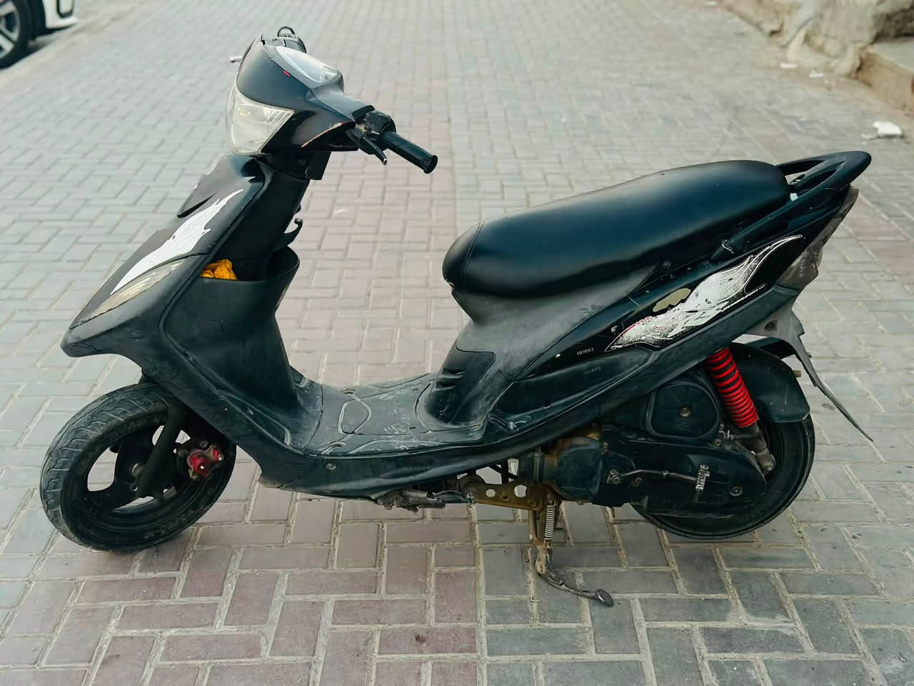 سلام عليكم دراجة ماكس عدلة للبيع نكره سلف بكل وقت 
دراجة جديدة مكينة مكفولة شلعة ومعدل فول كهربائيات كاملة كفرات اصليه  جاردات ختم واحد 

السعر 700 🔒 
مكاني بغداد الدورة 
***********
