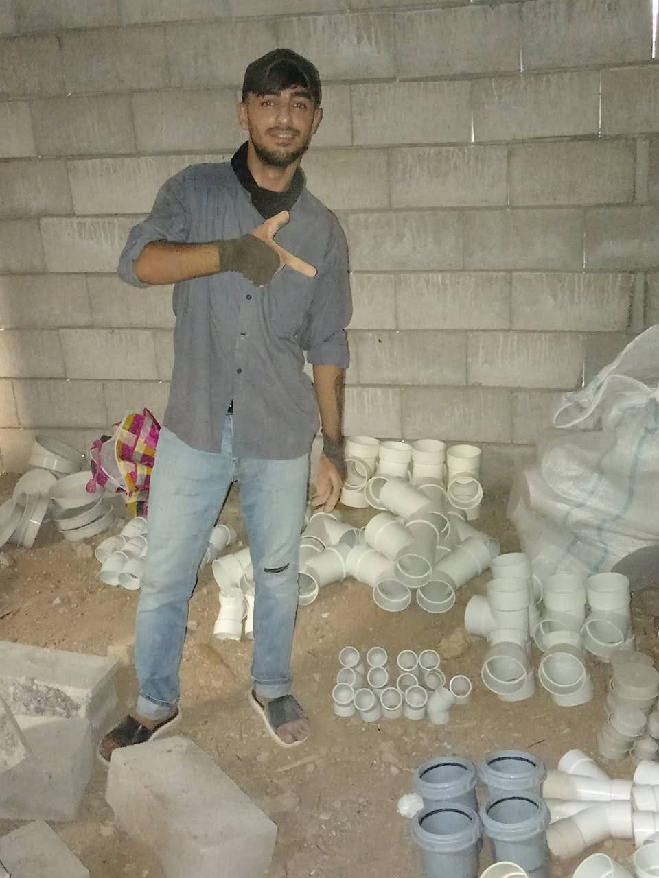 بتوفيق الله وفضله
تم اكمال بيتين ١٠٠ متر طابقين في حي زيونه تأسسيس مرحلة المجاري قبل صب الارضية

أ. حسين المولى
***********
