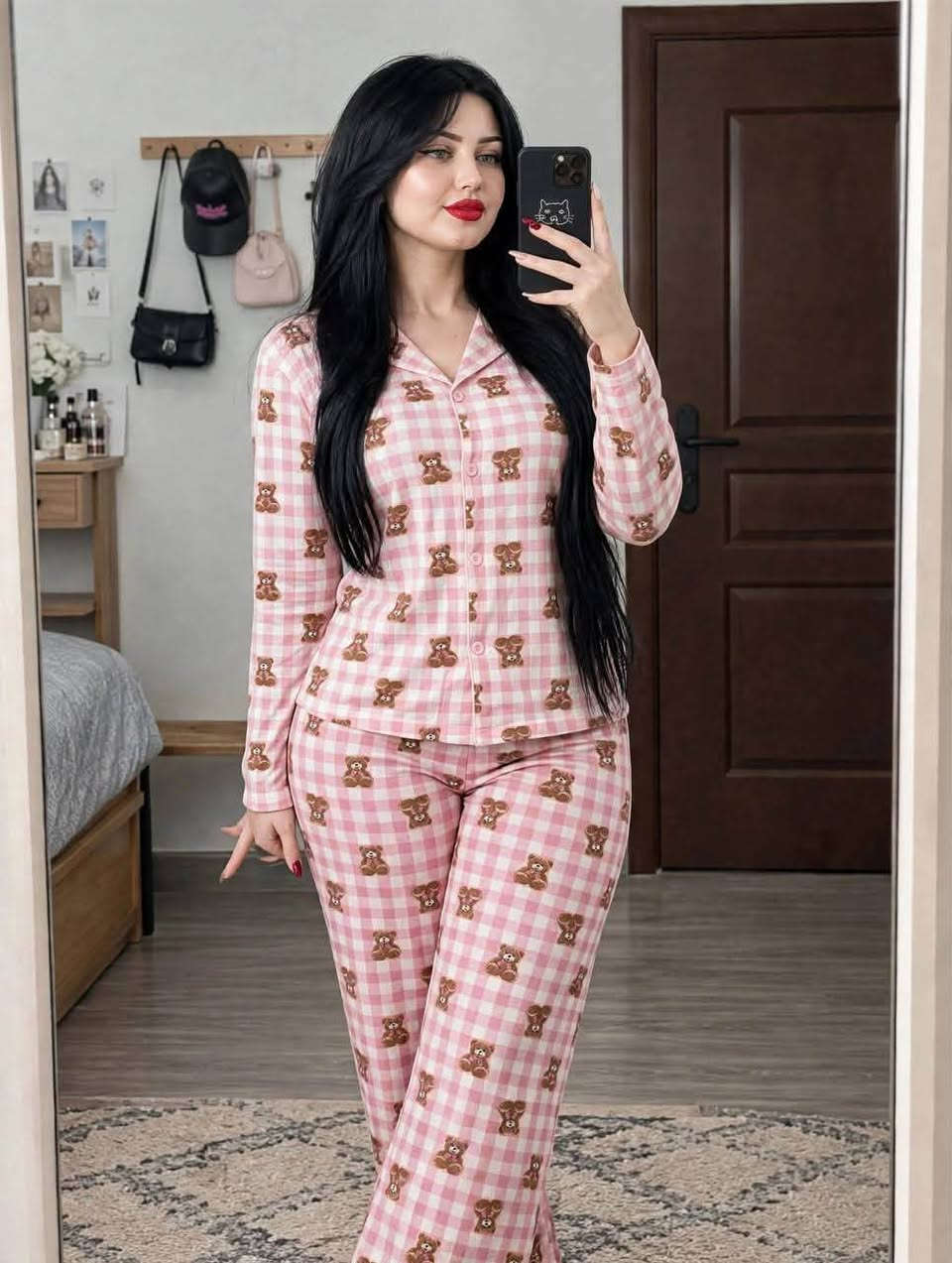 جمله . https://t.me/q369pp

نص مكتوب في الصور:
- العراق
- LILA WOMAN & FASHION CODE 5005 DÜĞMELİ BASKILI BÜRÜMCÜK S/M L XL 2XL