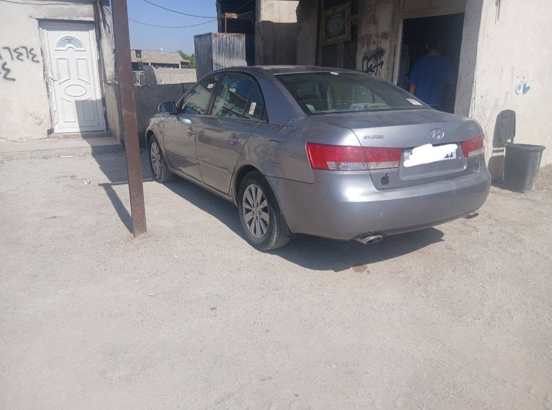 السلام عليكم للبيع سوناتا موديل ٢٠٠٦ رقم بغداد دولي بسمي سنويه وهزه جديده بشرط التحويل مكينه  ٦ سلندر مكينه وكير مكفولات السياره صبغ حزام السيار مكان سياره ديالى  للستفسار خاص او عل رقم  ///***********
