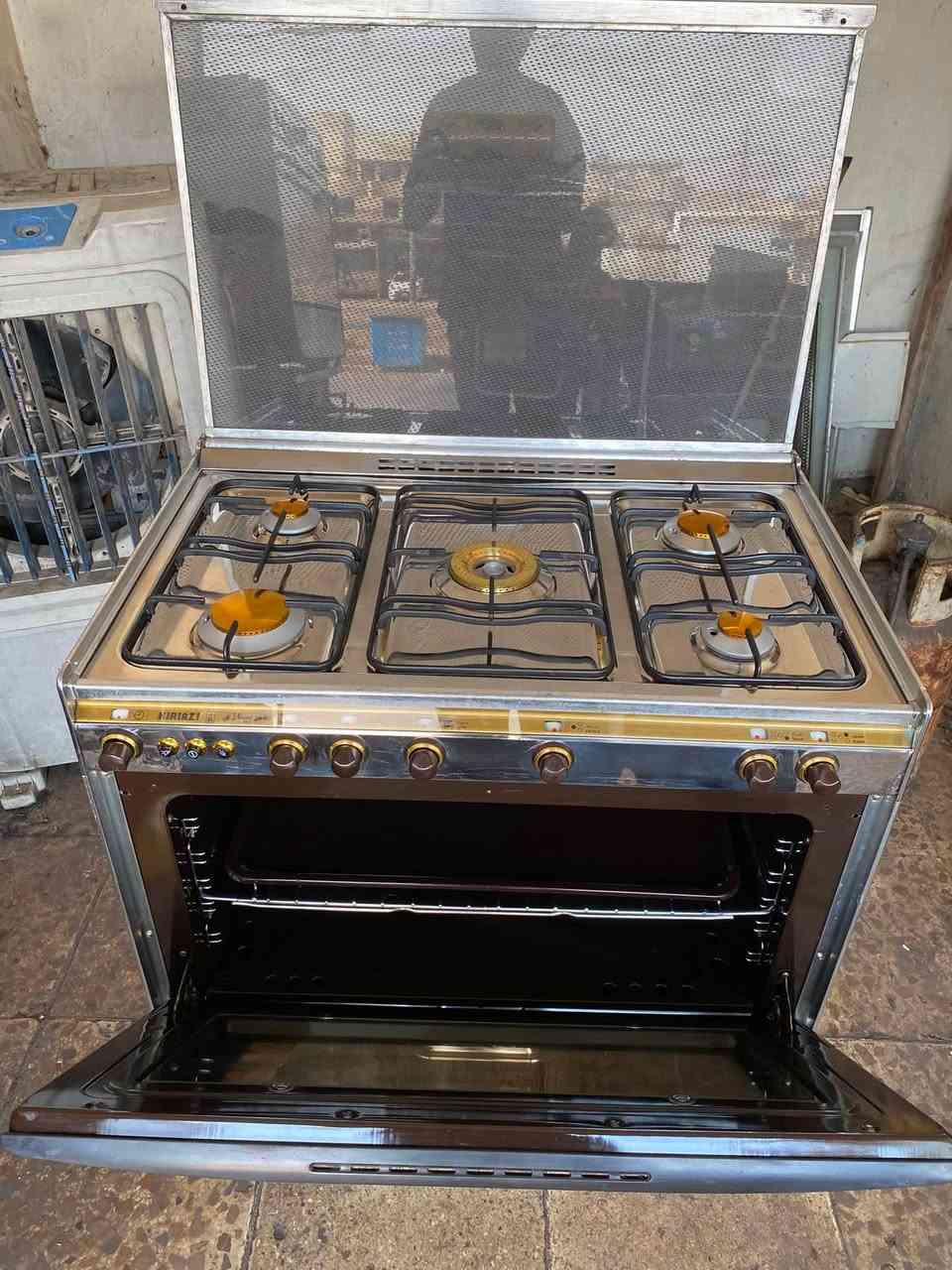 سلام عليكم
طباخ كريازي مصري باب اول قياس 90
سعر الطباخ 250
باقي تفاصيل خاص
يوجد خدمه توصيل
تواصل ***********
