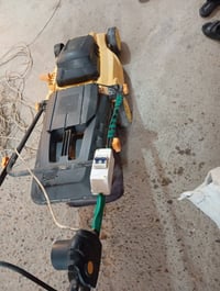 مكينه حدائق كهربائي باله اصليه نضيفه كلش كبل روح اشتقل بيه سعر 80 نهاي...