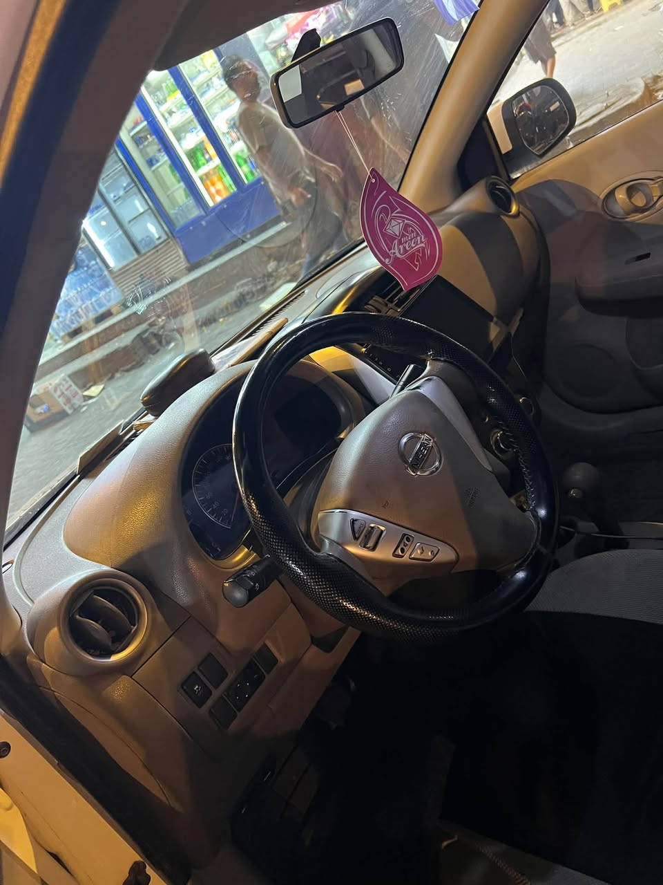 نيسان سني الموديل 2020 بيها بارد بالجاملق وبيها حالوب السعر 88$ الاتصال ع هذا الرقم *********** مكلف بالبنشر
