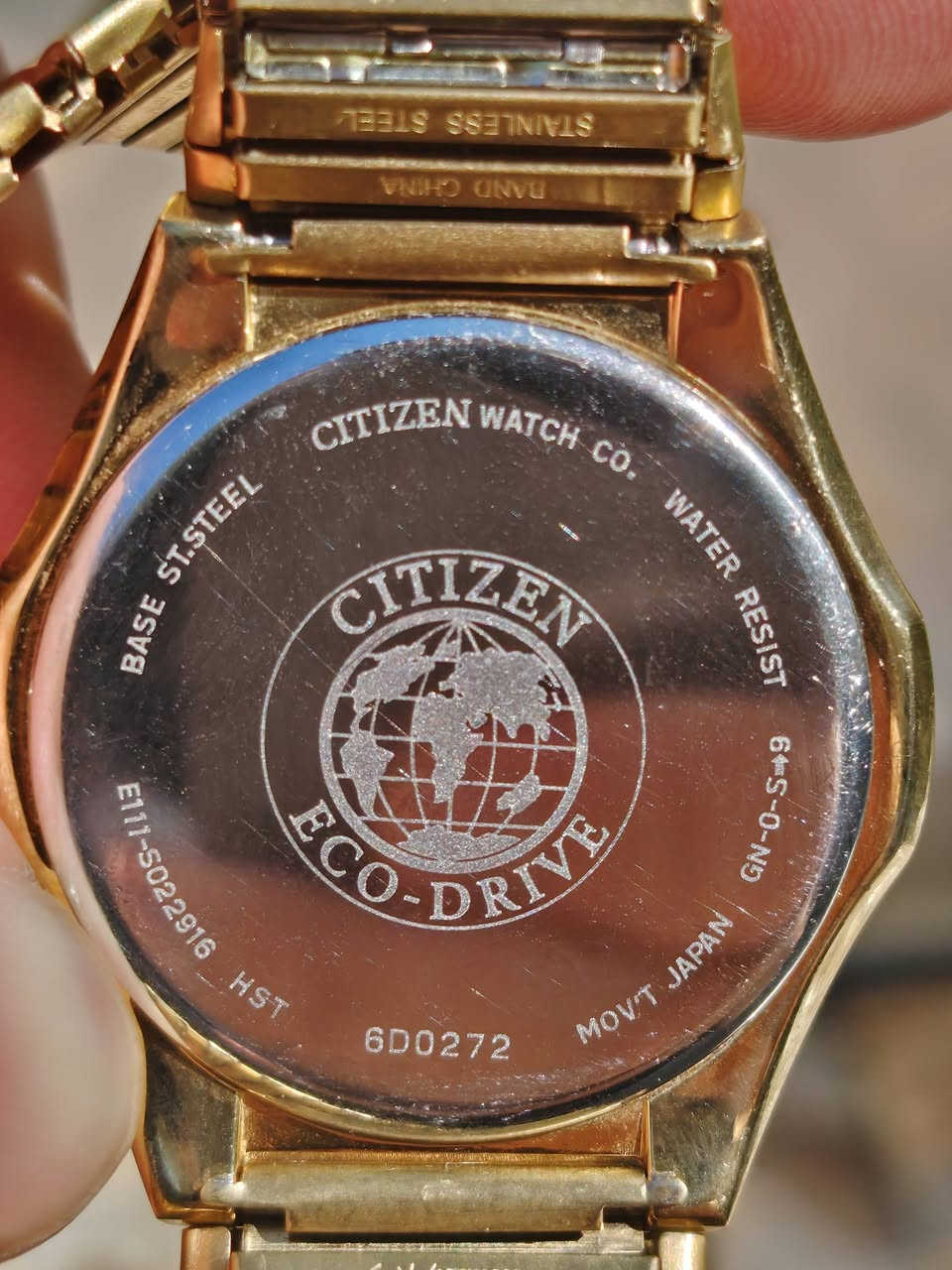 ساعة ستزن citizen ايكو درايف للبيع
نظافة ١٠٠٪ 
القطر ٤٠ مع الزنبلك 
منفذ يومي 
جمال و لمعان من عالم ثاني 
نحيفه نوعا ما 
السعر (( ٦٥))
***********
للتواصل
