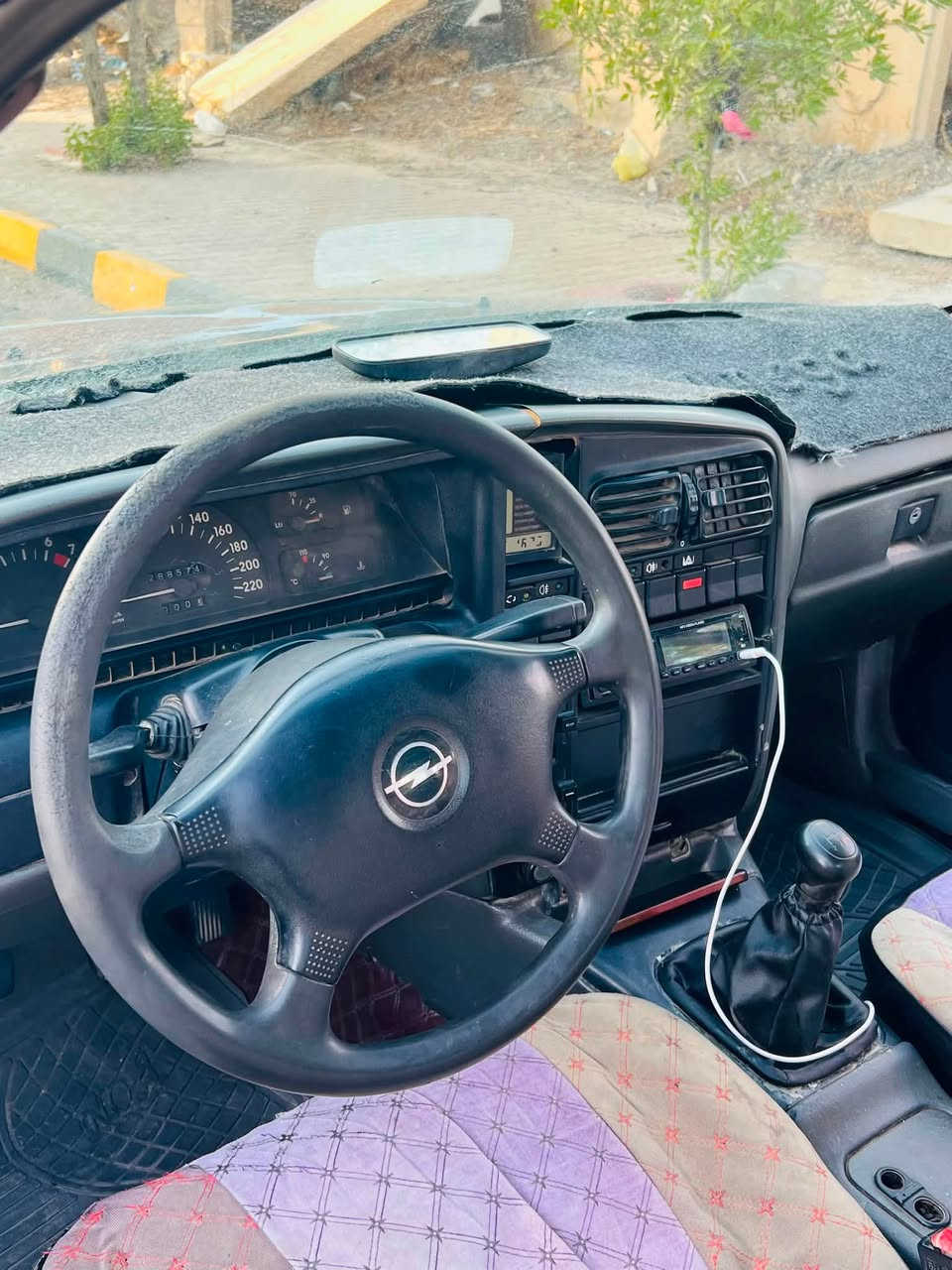 السلام عليكم 
للبيع وابل واميكه موديل 92بلادي بدون صبغ
رقم وهزه جديد صلاح الدين بسمي شرط
سنويه2031 مشروع وطني شرط التحويل ثاني يوم 
محرك كير عادي. شرط جام أمامي كهرباء 
السياره اصل تبريد نقص كنبريسر 
محرك. شرط كير شرط  بدون خياس بدون ضرر 
كير شرط. صدر امامي خلفي جديد  تخم تاير جديد 
لايت بلايت جديد اصلي مو تجاري سلايت ساد بريك
مسجل. بلادي سماعت كهربايات كله شرط 
محرك/ كير / صدر / كهربيات / كله شرط
السياره متصرف عليه الف السياره ناعمه بشكل 
السعر28 وبيه مجال 
باقي السياره مكفوله.  مكان السياره تكريت 

‭***********‬

‭***********
