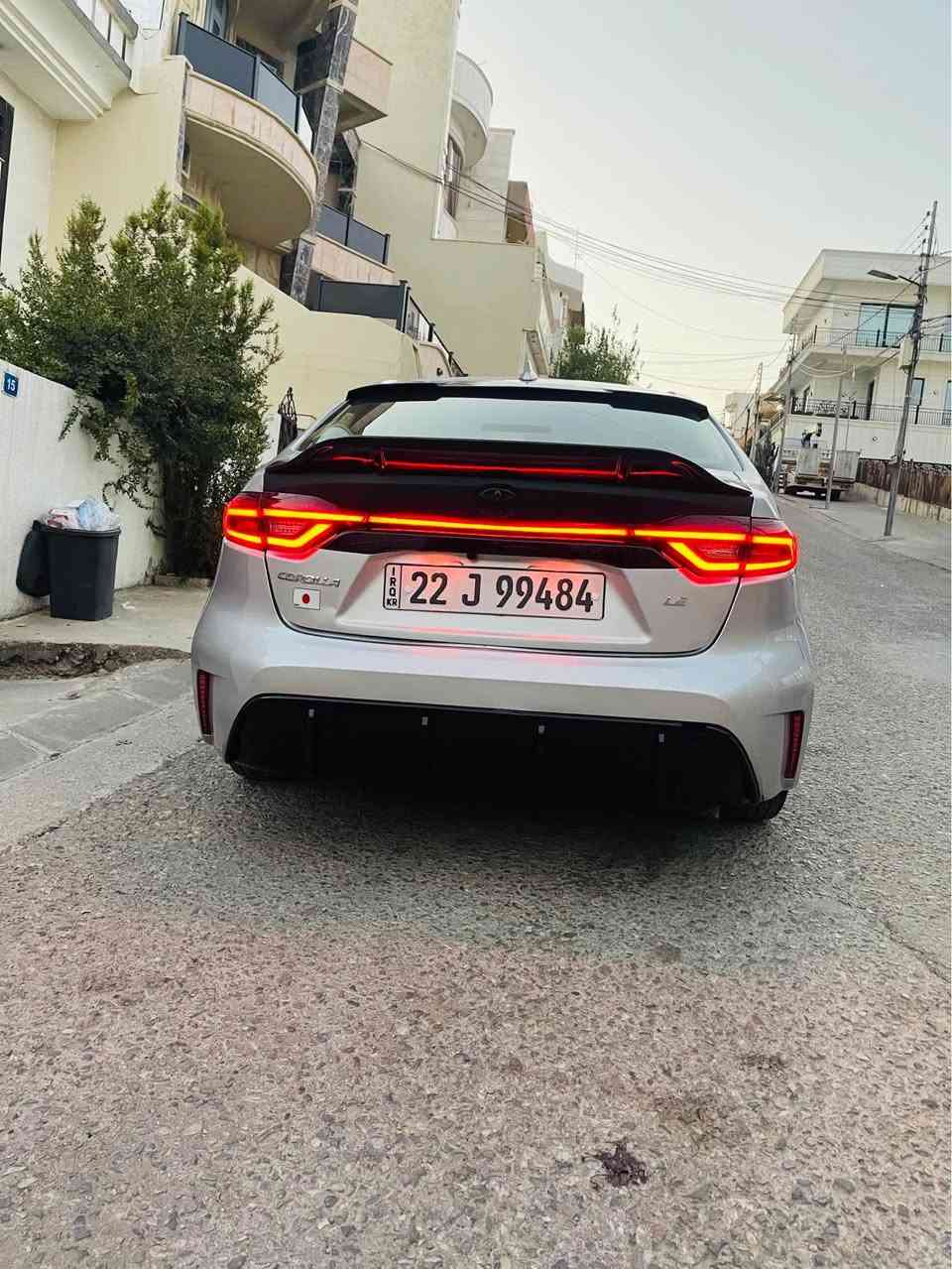 كورلا Le ٢٠٢٢
محرك١٨٠٠ 
مواصفات 
هاندبريك بصمه
اوتوهولد
شاشه كاربلي 
مثبت سرعه رادار تفاعلي مانع تصادم وعدم المغادره عن الطريق 
داخل لونين تغليف 
اناره داخليه على كامل الدشبول والابواب
خاصه لكورلا 
وباقي مواصفات ال Le معروفه 

السياره حادثها جاملغ امامي وبنيد مبدل وباب الراكب مبدلات  
وجاملغ الخلفي مصبوغ وبي تصليح 
يعني ٤ قطع صبغ وقماره السياره دايسين عليها بالتحميل 
للاتصال ***********مكاني السياره بغداد سعرها 134$ بغداد, العراق
