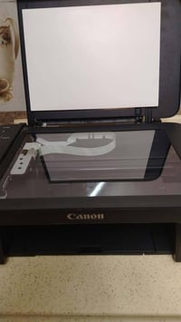 طابعة للبيع مستعملة كانون شغالة نقصها حبر للاستفسار على رقم 0781311477...