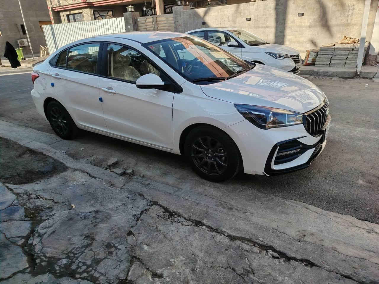 السلام عليكم للبيع فقط 

شيري ازيرو 5 موديل 2025

ماشيه 8الف  km (بحالة الزيرو)

كفاله عامه 
ضمان شركه 

هزه ورقم جديد (شرط التحويل)

مكاني بغداد الدوره 

السعر 103 وبيها مجال شي بسيط 

للاتصال *********** غير متوفر ع النت
