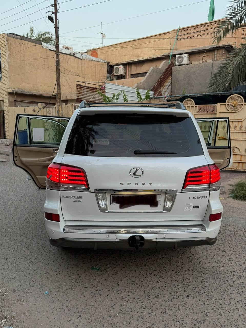 لكزز 2010 رقم بغداد بسمي بيها باب سايق وجاملغ ايسر فقط والباقي كفاله محرك كير تبريد تخم تاير حداديه جكات كله كفاله قفلها 270 مكاني بصرة 
*********** Singapore
