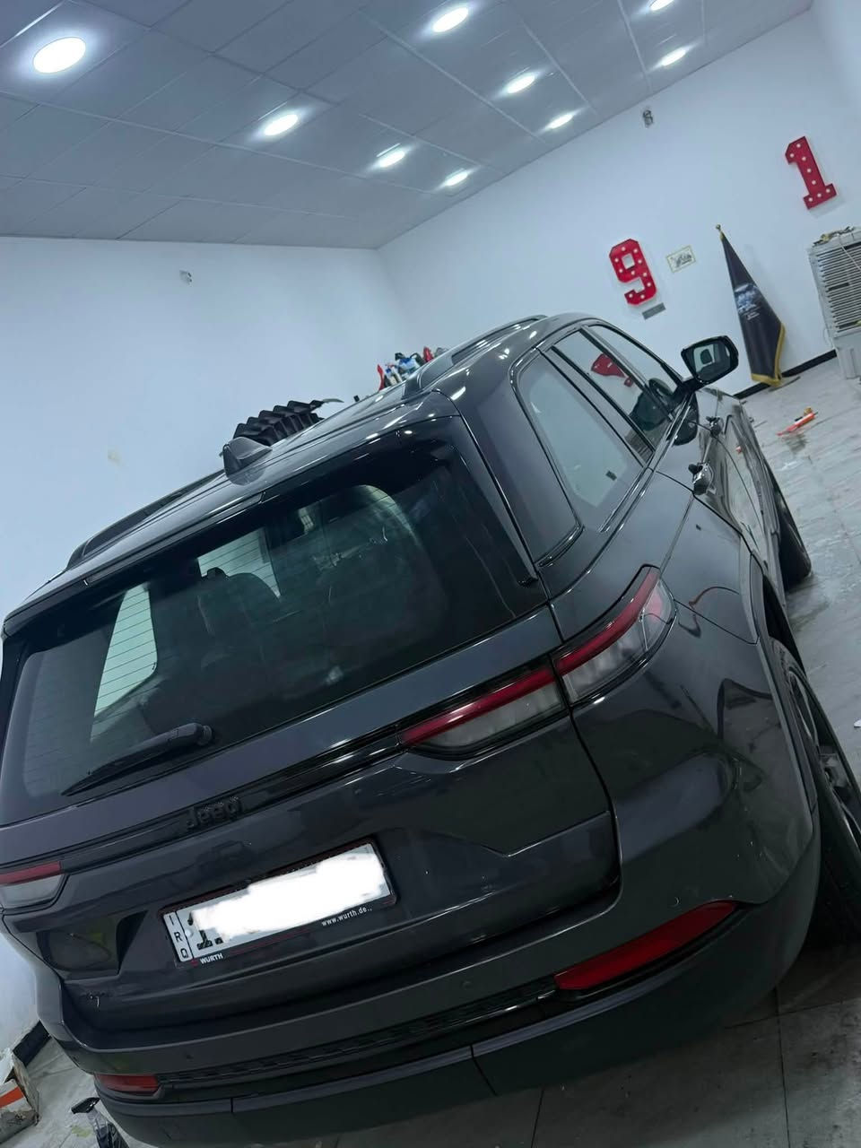 🚨 للبيع | Jeep Limited Blacktop 2023 🚨
🚙 5 راكب | 3.6 V6 | ممشى 45 ألف

📍 رقم بغداد باسمي | العمارة

⭐ مواصفات كاملة: بصمة، صندوك كهرباء، كير ماوس، تشغيل عن بُعد، رادارات أمامي/خلفي/جانبي، نقاط عمياء، تحديد مسار، توقف ذاتي، كاميرا دوارة، قيادة شبه ذاتية، كروز، ويل 20، شحن لاسلكي، Apple CarPlay، كشنات جلد كهربائية، هيترات وتبريد.

1C4RJHAG2PC620128

🛠️ حادث جاملغ وبنيد بدون تبديل.

💰 السعر: اكتب تم ويوصلك خاص ✅ 

📞 ***********
