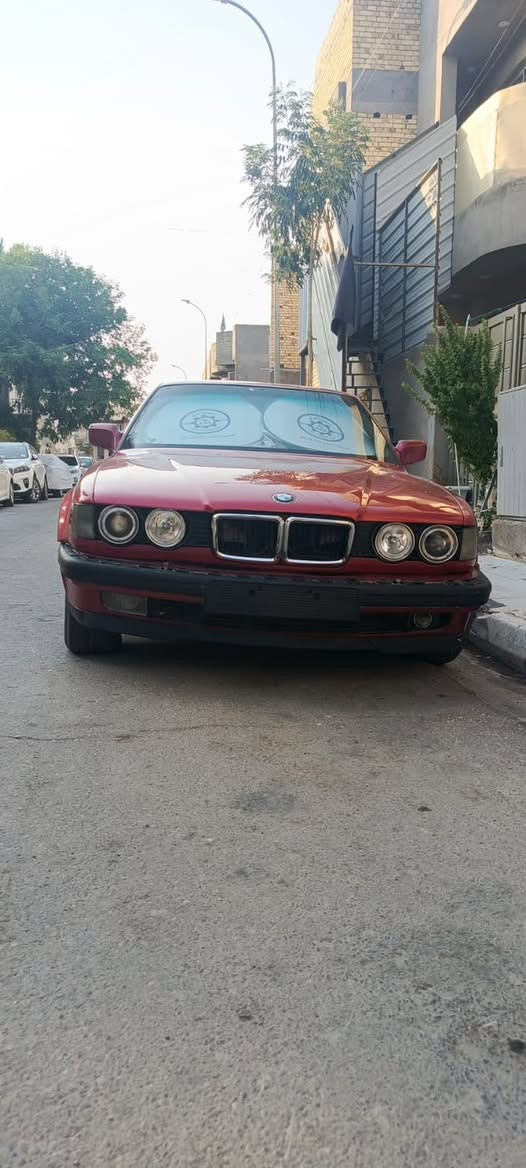 السلام عليكم
بي ام 735 مديل 1992 السيارة تعمير جديد 
كير مكينة بل جيس ايرفلو بل جيس ممفتوح بيهة شلعة اتشك الكاع السيارة منقصة شوي ترتيبات صبغتهة جديدة كلة جديد نقصهة كمالياتهة بس 
مطلوب مراوس بسيارة مزاد باترول لو دوج رام  فورد بدي 
سعرهة 65 وبيهة مجال السيارة متعوب عليهة ومصروف عليهة كلش هواي اكثر من سعرهة 
(***********)
