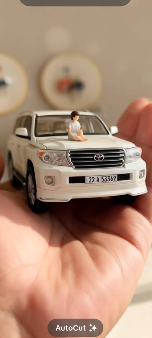 للاندكروز 2015جديد جديد شركة كفالة عامة من كل شي شرط حتى دعاميات السيارة فول مواصفات سيد نهرو ماشية 135 سنوية وهزة جديدة باسمي مجددة 2031 مكاني واسط الصويرة اتصل وتدلل ***********

