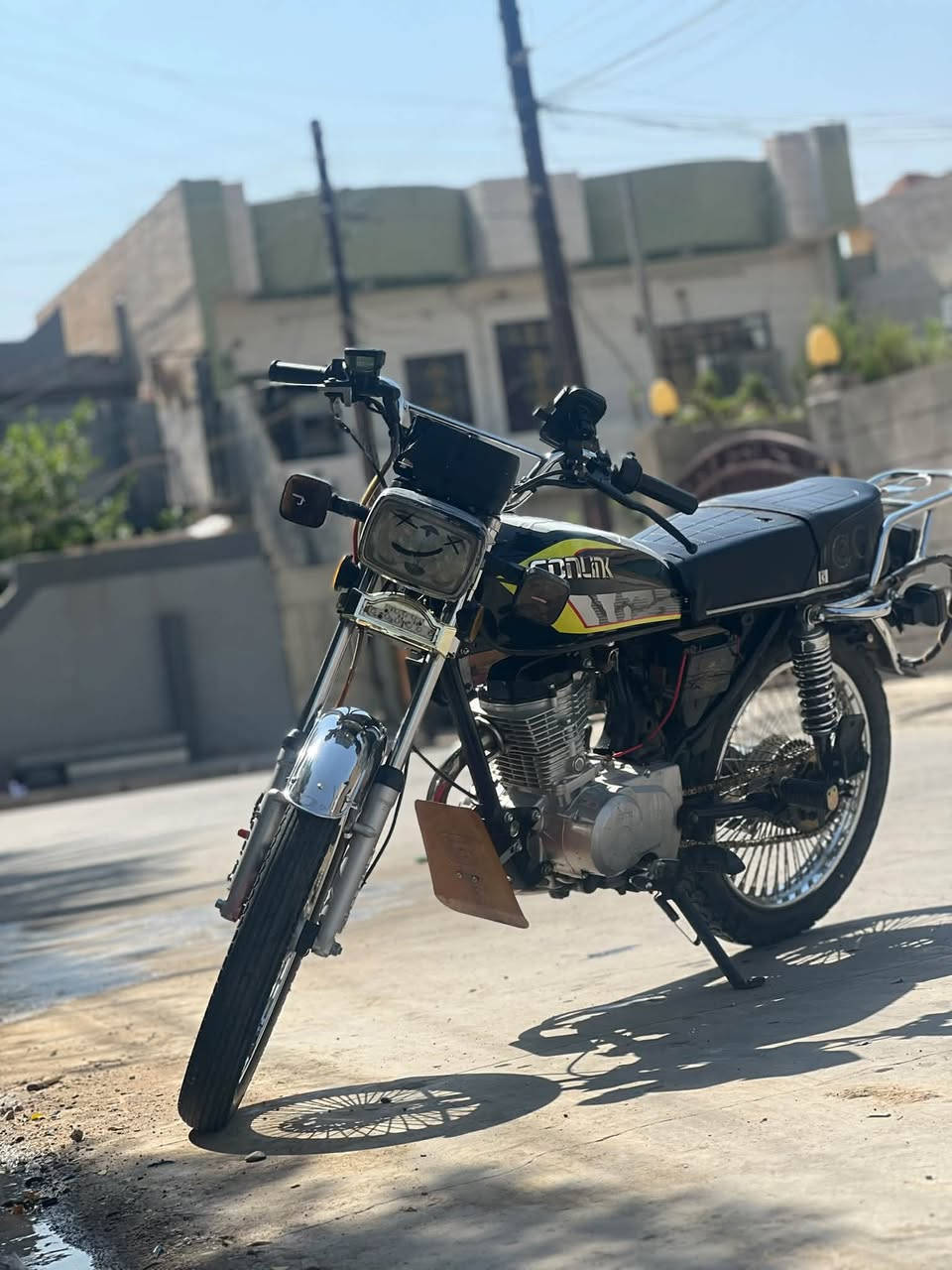 سونيك ٢٤ دراجة نضيفه مبدل بس ولفات فقط ولفات  اما باقي دراجة مابيها عيب سعر٤٥٠ او مراوس ويا تايكر نضيف للاستفسار ***********
