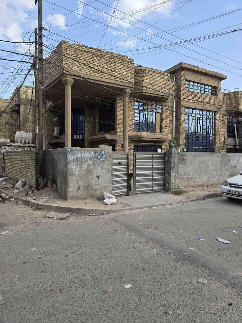 ٢٠٠م • ٤غرف • شارع أبو عزرائيل
