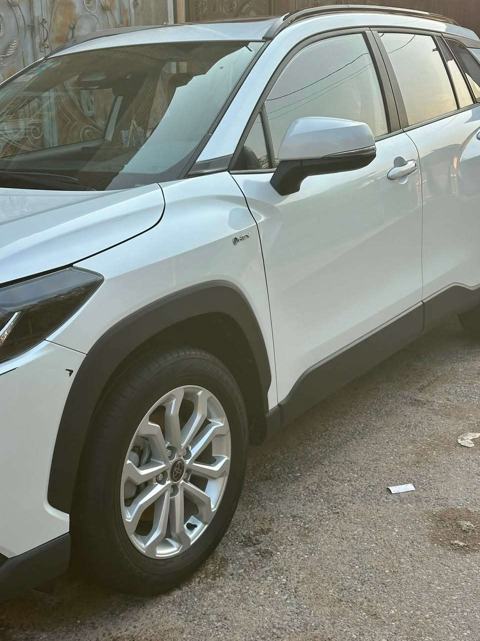 السلام عليكم
فرونت لاندر ٢٠٢٥مكفولة صبغ وبارد
السياره ماشية  ٢٧الف كراس جلد احمر بلادي + فتحه سقف 

مكاني بغداد السيديه حي الاعلام 
السعر 28,500 ***********

مليون وبيهة مجال للشراي
