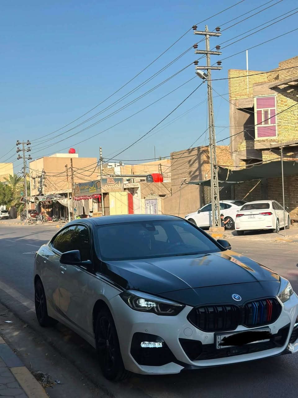 السلام عليكم
للبيع bmw الفئة الثانية 228i M 

فل واحد على واحد 

ماشيه 31 الف 

المحرك: 4 أسطوانات مزود بشاحن توربيني ( TwinPower Turbo محرك B48)

الإضاءة المحيطية إضاءة داخلية متغيرة متعدده الالوان داخل شاشة(Ambient Lighting)

فتحة السقف سقف زجاجي بانورامي (Panoramic Sunroof)

 ناقل الحركة أوتوماتيكي رياضي من 8 سرعات (Steptronic)

فرامل مانعة للانغلاق (ABS) ونظام الثبات الإلكتروني (DSC)

نظام التحذير من الاصطدام الأمامي مع فرملة طوارئ تلقائية خفيفة ونظام التحذير عند مغادرة المسار 

سستم صوت هارمن كاردون 

كامرات 360

تحديد مسار 

سياقه ذاتيه 

نظام توقف ذاتي 

حساس 360 نظام الاستشعار 

رادارات امامي خلفي 

داتا شو 

تدفئة كشنات+ستيرن

لد امامي+خلفي

جنطة كهرباء 

حساس الارجل لفتح الجنطة 

نظام الخزن الميموري

وهواي مواصفات بعد بيها 

تخم تاير امامي وخلفي جديد

حادثها من امريكا بنيد بدون دواخل 
 
M (بكج) ومتعوب عليها سياره

مكفوله كير ومكينه وحدادية وتبريد  ✅

رقم بغداد ب اسمي تحويل ثاني يوم

السعر 173 وبيها مجال للشراي وماكو هيج سعر وبهيج نظافة مستعجل على  البيعة

ما متواجد على الفيس فقط واتساب والخط

للاتصال *********** والشراي يدلل
