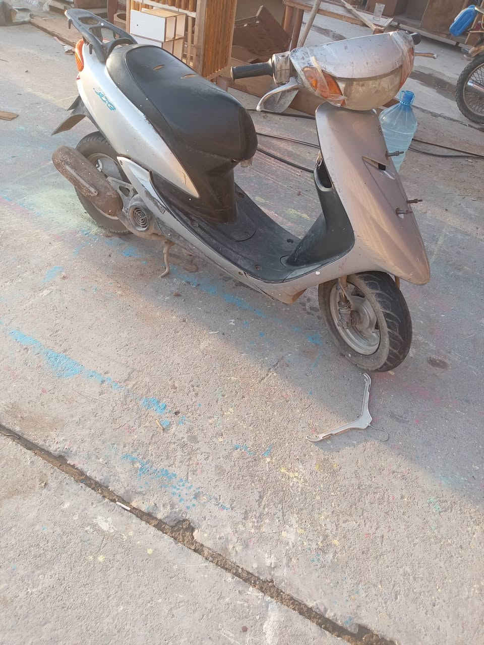 سلام عليكم فرخ لكزز للبيع معمر  مره السعر ٢٧٥ الرقم *********** الكورك بي وتساب ***********
