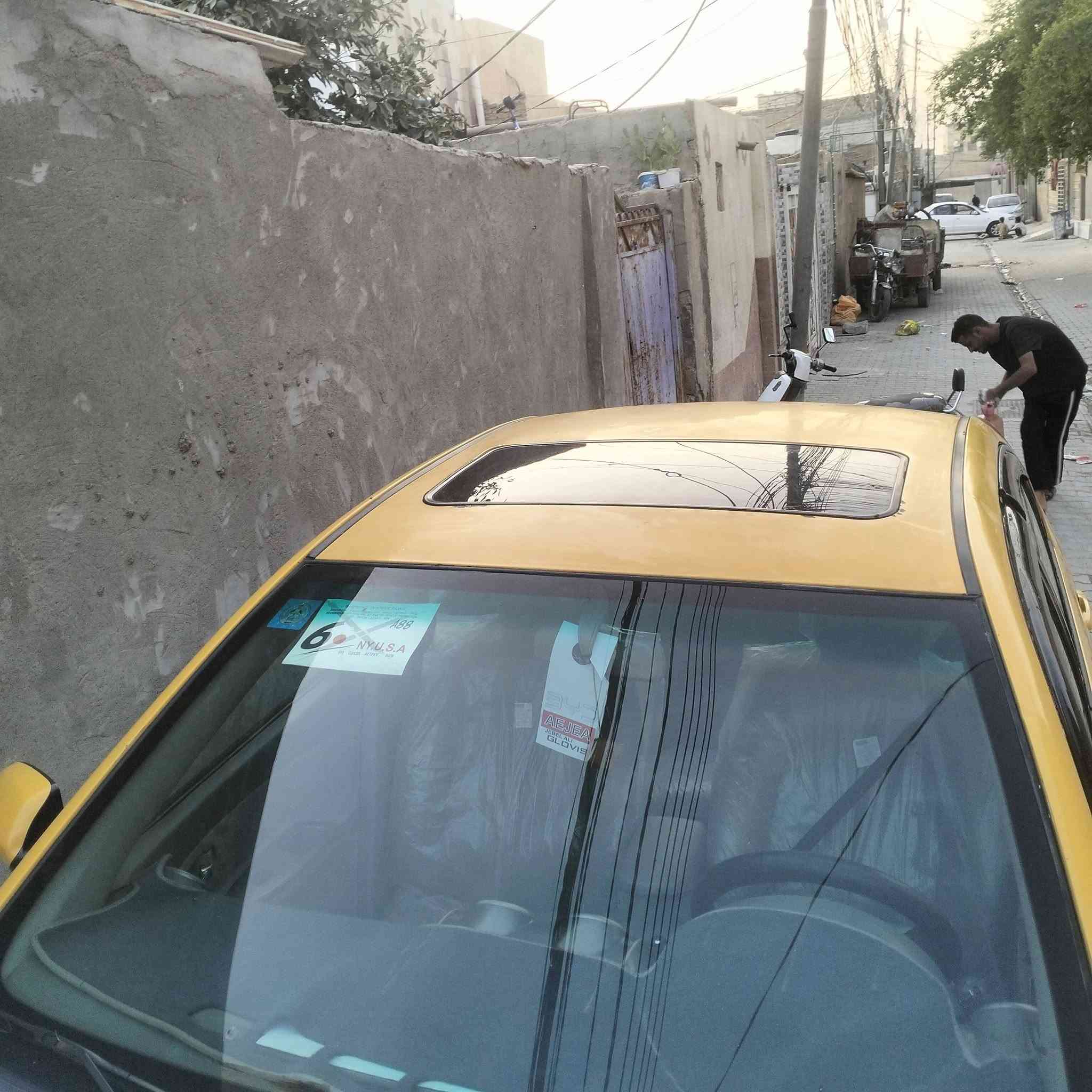 سلام عليكم. بي وايدي G3.  سياره  جاهزه كير مكينه حداديه تخم تاير   بصمه  تشغيل عن بعد  تحكم ستيرن.   سعر 42. وبيه مجال حك جيه بيه مكانات صبغ  عنون كربلاء. رقم تلفون ***********
