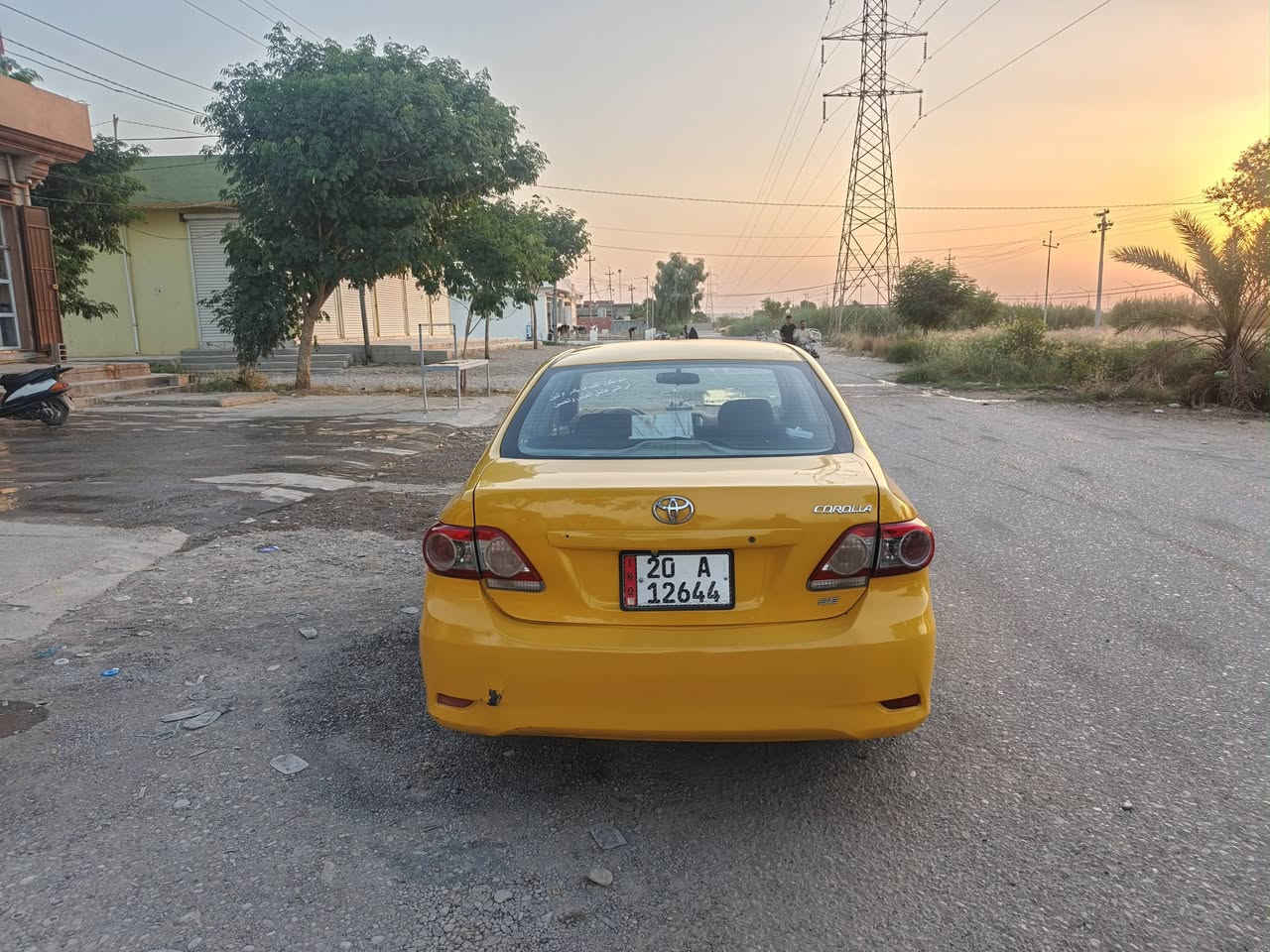 السلام عليكم سياره كورلا 2008خير من الله السياره حلوه تخم تاير تبريد ثلج سنويه لل ٢٩ سياره ثاني يوم تحولها بيها جامرلغ للتكمه واصل بدون دواخل سعرها 75بيها مجال ***********
