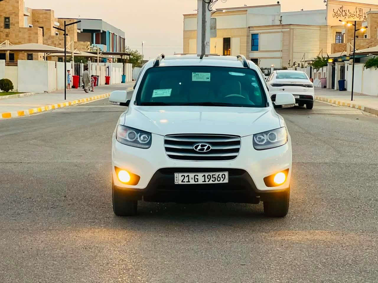 السلام عليكم سنتافيا موديل ٢٠١٢ماشية ١٧٣مكفولة من كير ومحرك سبعة راكب تبريد شغالسبع قطع للاتصال سعرها ١٣٠للاتصال ***********
