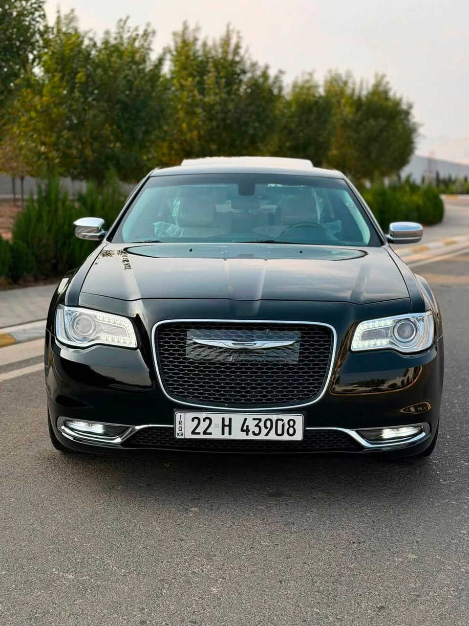 ﷽
CHRYSLER 300C 2016
◽️كريسلر موديل 2016 
🔹مواصفات C فول فول مواصفات ١/١
   لون اسود
~~~~~~~~~~~~~~~~~~~~~~~~~
◽️مكان🌆:سليماني                    سعر💵: 194$
تليفون☎️: ***********
~~~~~~~~~~~~~~~~~~~~~~~~~~
◽️محرك V6 3.6L سته سلندر
🔹گير و محرك بشرط مامفتوح 📦✅
بدون سوت و بدون صرف و بدون خلل شرط فحص
🔹ماشية 67 الف حقيقي 

◽️سيارة كلين تايتل  داخل بلعراق
🔹صار بلعراق ( قطعتين صبوغ ) بدون داخل بدون ئيرباگ
🔹أيرباگ كل بيلادي سليم
سيارة حيل حلو و نظيفة 📦

◽️مواصفات 
( بصمة -پاننوراما - داخل كريمي  - شاشة كبير  - تشغيل عن بعد - پردات - كشنات جلد  - كشنات تتفيىئة و تبريد - كشنات كهربا  - كشن و سوكان كهربا و خزن - تبريد مركزي - ڤوليوم - تحديد سورعة - بلاجكتور - ليد - بعد )

◽️اربع تاير ويل جديد بيلادي 
🔹نظافه ١٠٠٪؜ كامل سيرفس بدون نقص و بدون مصرف
🔹سيارة شرط بدون اى نواقص گير و محرك و حدادي و كاهرباى كل بشرط
🔹 سنوي بأسمي تحويل غرامة بشرط
~~~~~~~~~~~~~~~~~~~~~~~~~~~~~~~~
