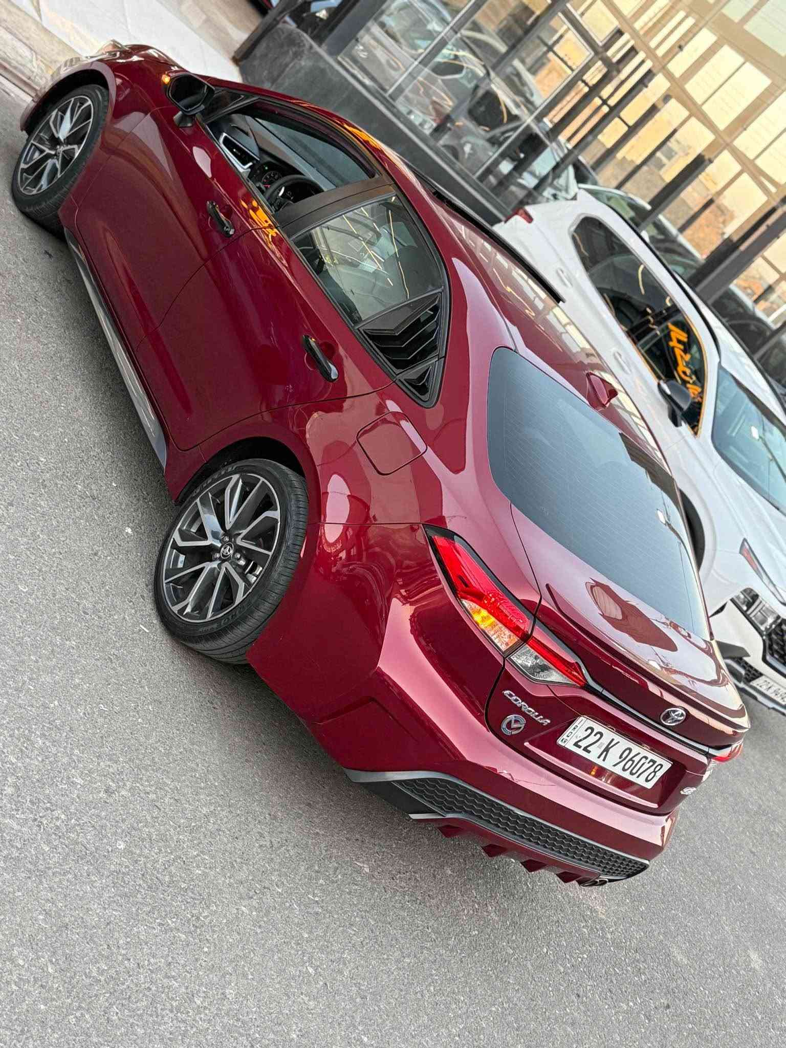 🛑  تويوتا كورلا Se 2022   🛑
🔥🔥السعر 145🔥🔥
🛑وارد امريكي ماشيه 63000 mil
🛑ضررها خفيف بوند وربع جاملغ  بدون دواخل شررط وبدون ايربك 
🛑مواصفات Se
🔺بصمه ابواب وبصمه تشغيل 
🔺سلايت روؤف 
🔺شفتات ستيرن 
🔺ويلكب كروم / سبايدر اصلي / دوسات اصلي 
🔺شاشه كبيره وكامره دواره 
🔺رادارات جانبيه وخلفيه وامامي 
🔺تحديد مسار 
🔺اشاره بل مرايه 
🔺لايتات زينون اصلي ولايت لد 
والخ…….
مكانها الموصل / جانب الايسر/ مدينه المعارض الجديده 
معرض الركن الذهبي 
للاستفسار 
***********☎️
☎️***********
🔥🔥السعر 145🔥🔥 موصل, نينوى
