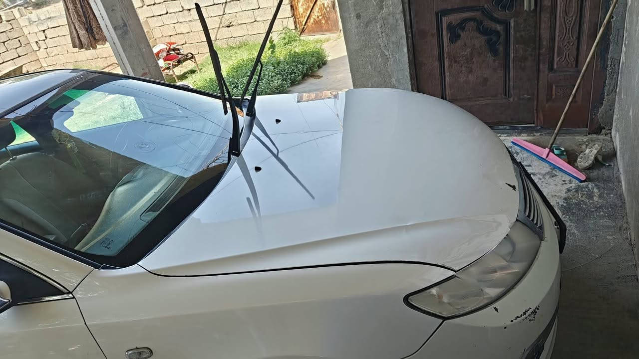 السياره ضرره مبدله قطعتين بونيد وجاملق مكفوله كير ومكينه 2400 السعر 103 وبيه مجال
للتواصل*********** بغداد, العراق
