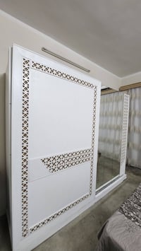 ثلاث قطع • مكان تازة • خزائن